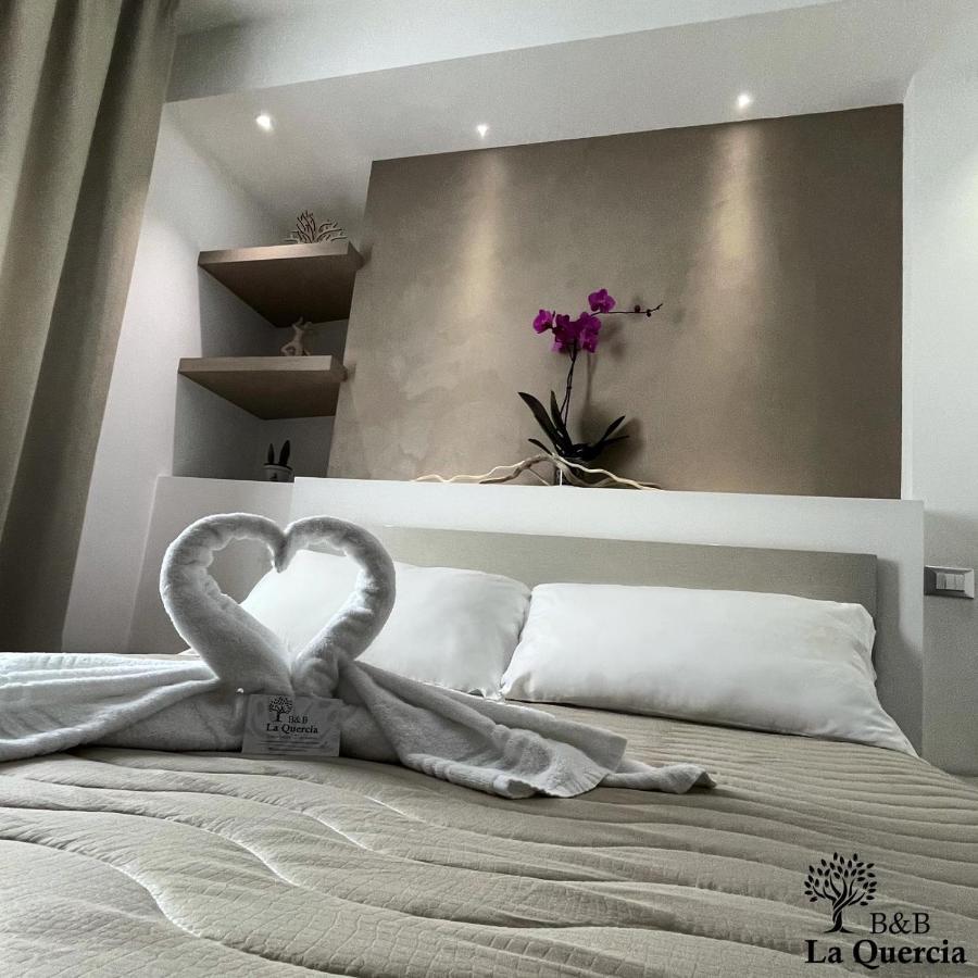 パキーノ La Quercia Bed & Breakfast エクステリア 写真