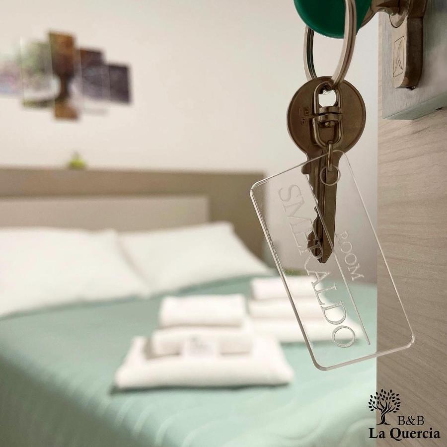 パキーノ La Quercia Bed & Breakfast エクステリア 写真